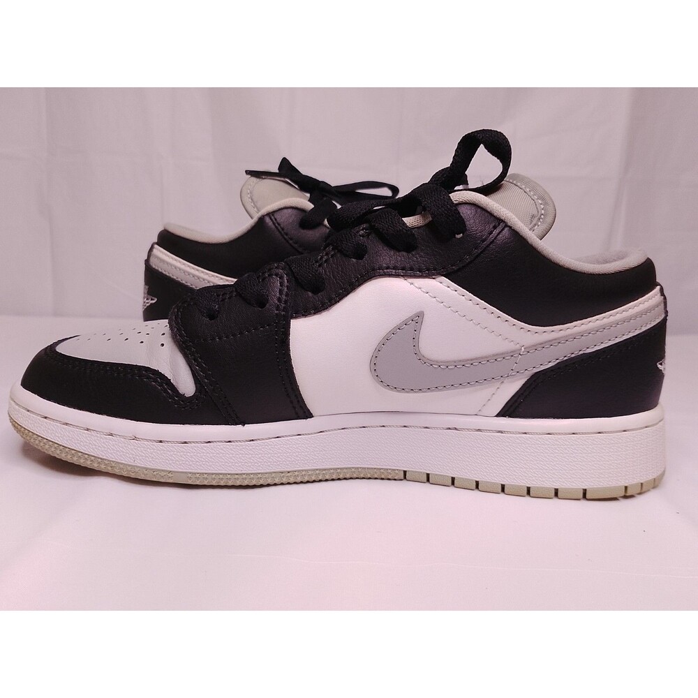 Nike Air Jordan 1 Low - Picture 5 of 13